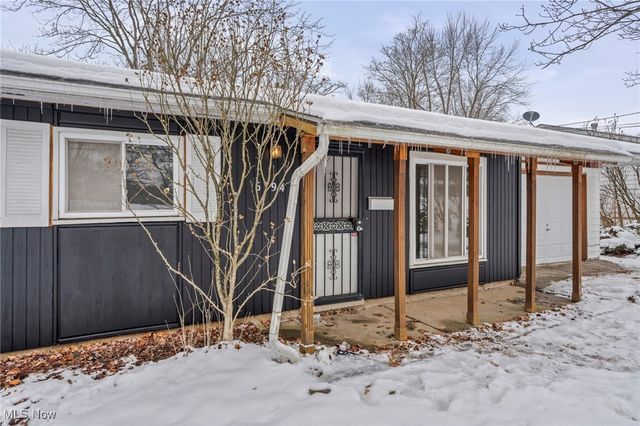 6194 Eldridge Boulevard, Bedford Heights, OH 44146