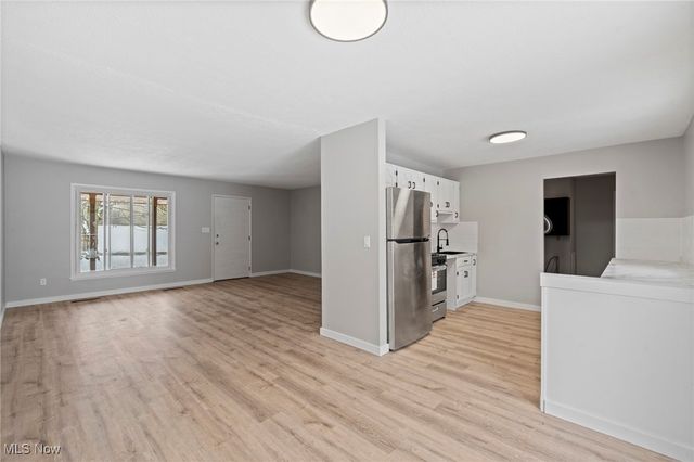 6194 Eldridge Boulevard, Bedford Heights, OH 44146