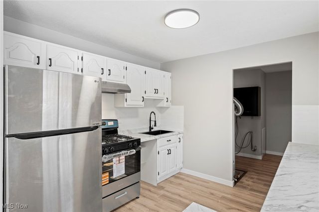 6194 Eldridge Boulevard, Bedford Heights, OH 44146