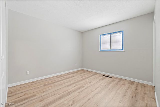 6194 Eldridge Boulevard, Bedford Heights, OH 44146