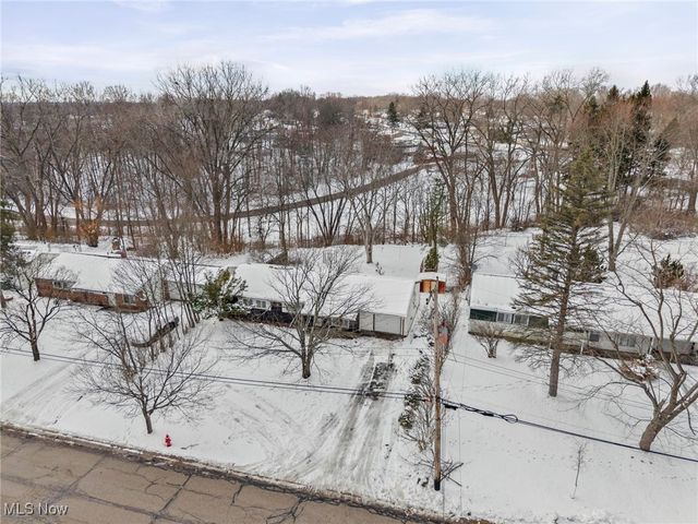 6194 Eldridge Boulevard, Bedford Heights, OH 44146