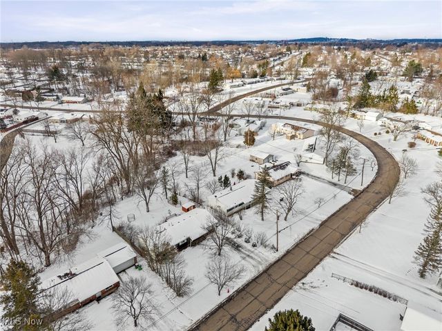 6194 Eldridge Boulevard, Bedford Heights, OH 44146