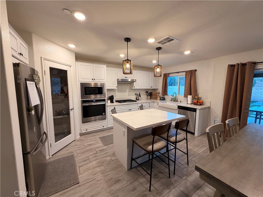 Image 4 of property listing at 28481 Pear Blossom, Moreno Valley, CA 92555