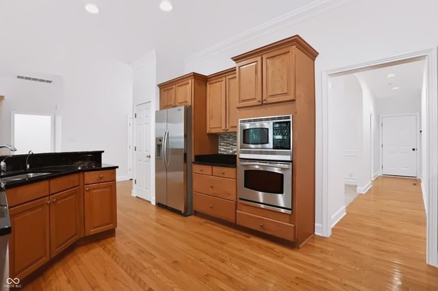 4534 Summersong Road, Zionsville, IN 46077