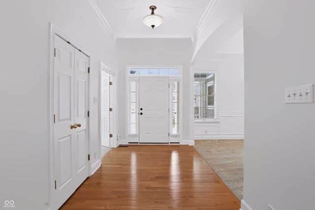 4534 Summersong Road, Zionsville, IN 46077