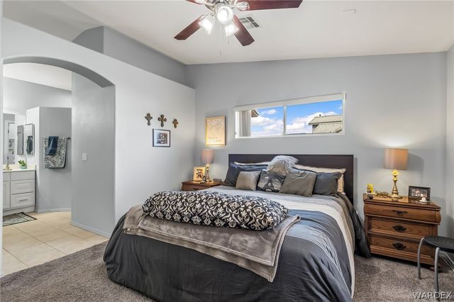 1966 E Pyramid Lake Place, Fort Mohave, AZ 86426