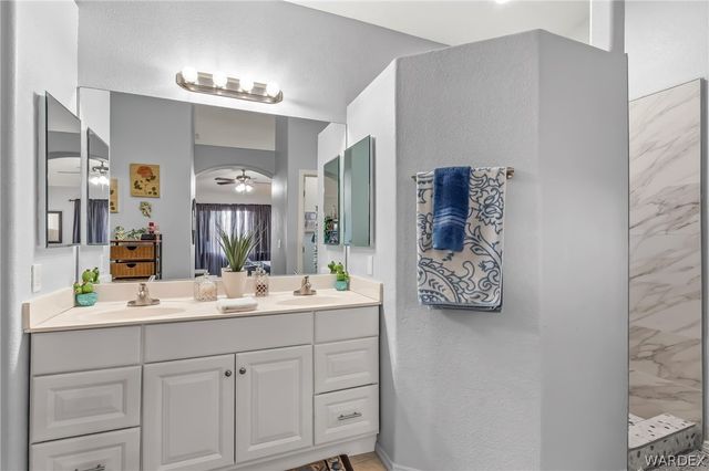 1966 E Pyramid Lake Place, Fort Mohave, AZ 86426