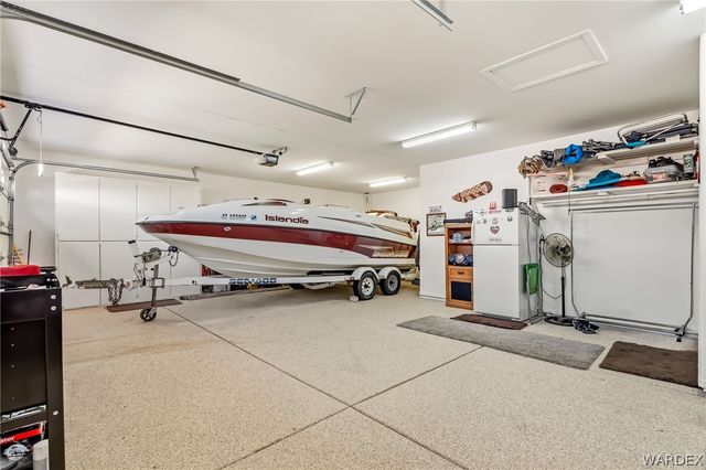 1966 E Pyramid Lake Place, Fort Mohave, AZ 86426