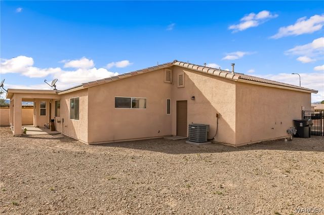 1966 E Pyramid Lake Place, Fort Mohave, AZ 86426