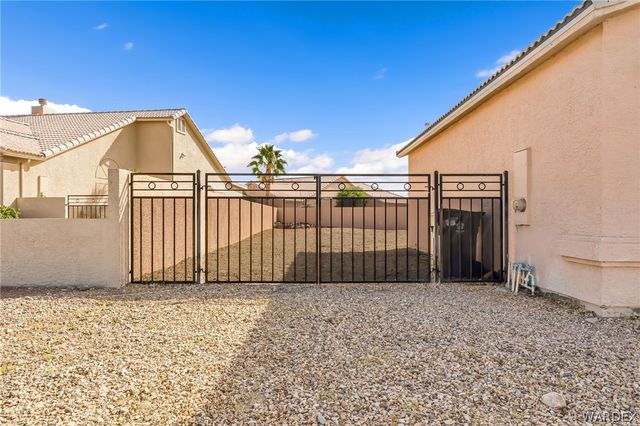 1966 E Pyramid Lake Place, Fort Mohave, AZ 86426