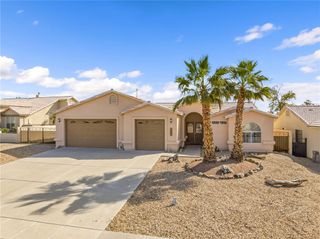 1966 E Pyramid Lake Place, Fort Mohave, AZ 86426