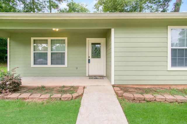 10629 Royal Cavins Drive, Conroe, TX 77303