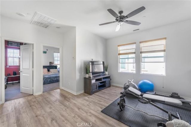 1633 Topeka, Upland, CA 91784