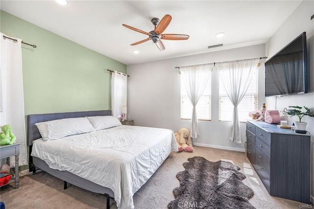 1633 Topeka, Upland, CA 91784