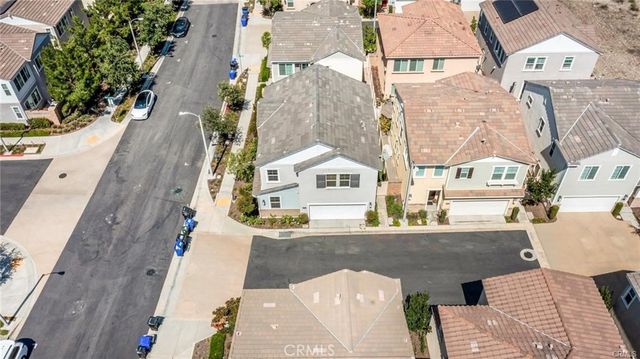 1633 Topeka, Upland, CA 91784