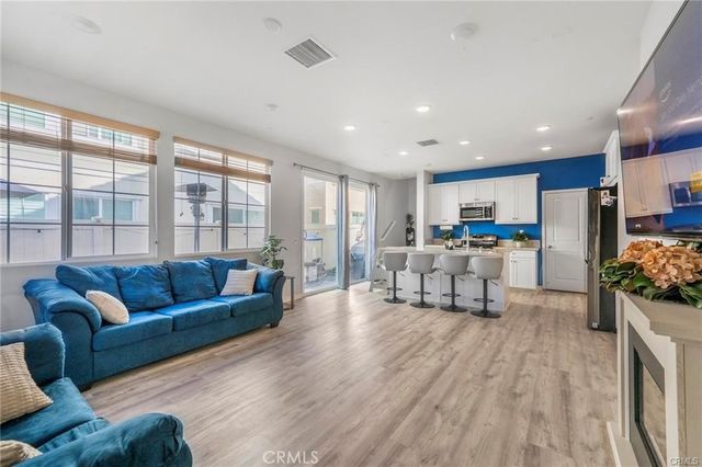 1633 Topeka, Upland, CA 91784