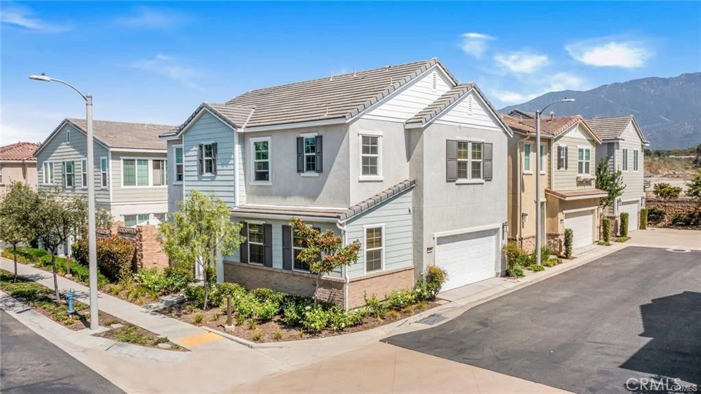 1633 Topeka, Upland, CA 91784