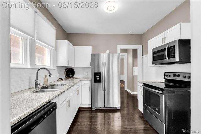 2007 W Boston Boulevard, Detroit, MI 48206