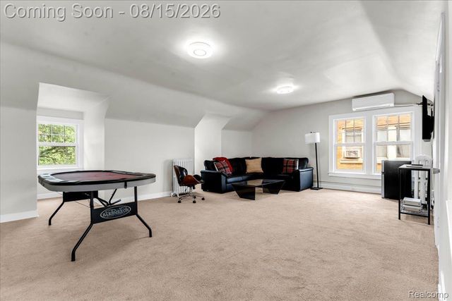 2007 W Boston Boulevard, Detroit, MI 48206