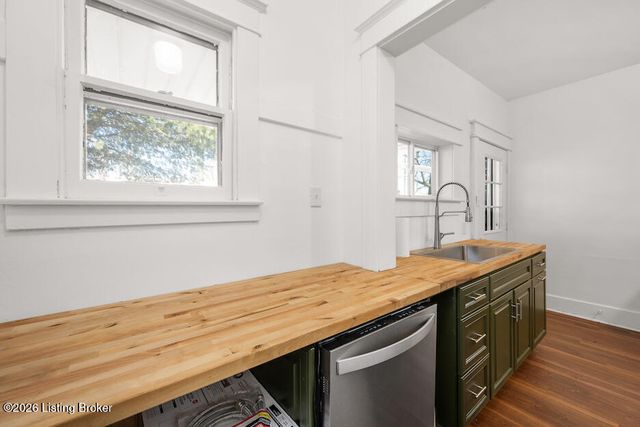 1949 Payne St, Louisville, KY 40206