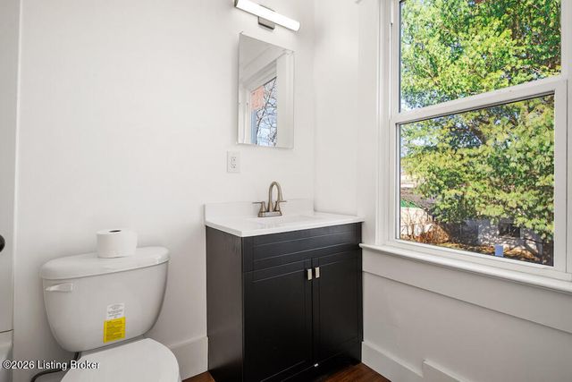 1949 Payne St, Louisville, KY 40206