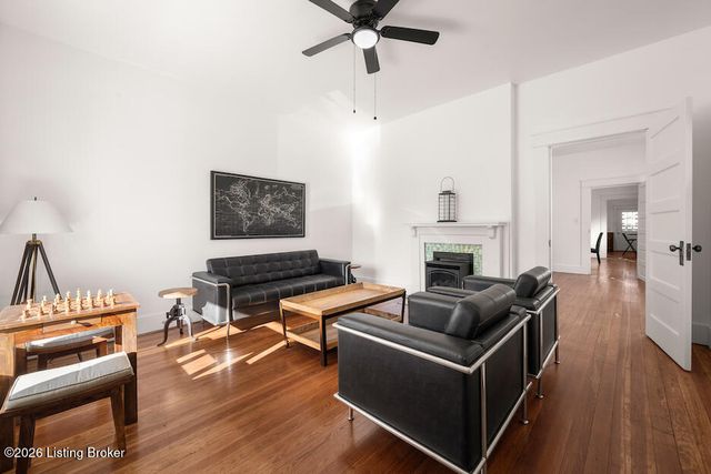 1949 Payne St, Louisville, KY 40206