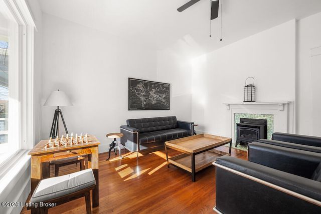 1949 Payne St, Louisville, KY 40206