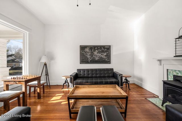 1949 Payne St, Louisville, KY 40206