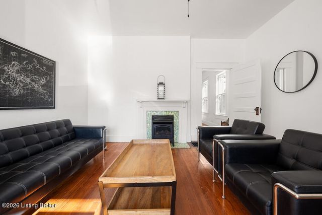 1949 Payne St, Louisville, KY 40206