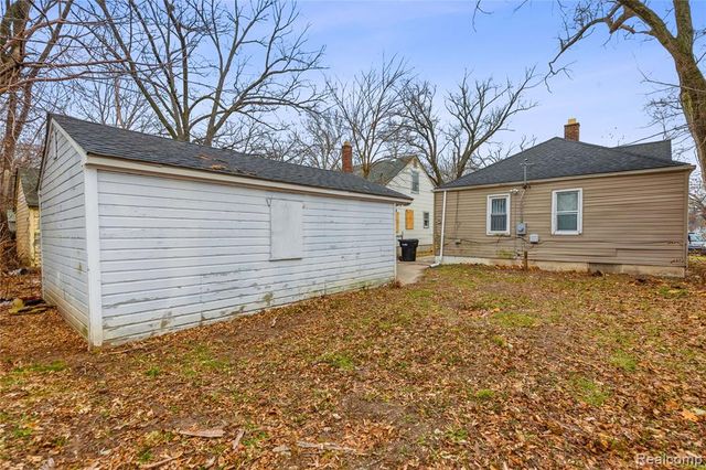 17142 Pembroke Avenue, Detroit, MI 48235