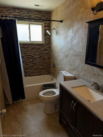 6198 MAYBURN Street, Dearborn Heights, MI 48127