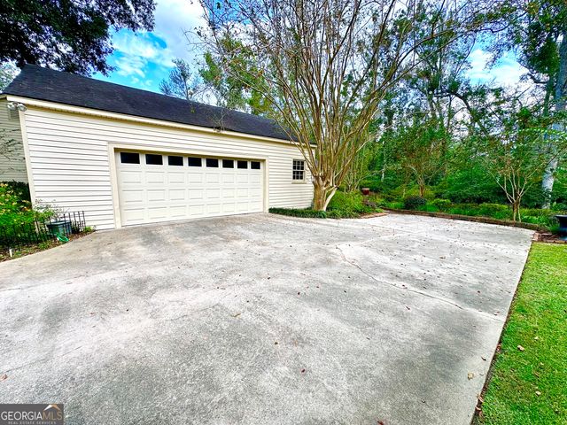 805 Millpond Road, Valdosta, GA 31602