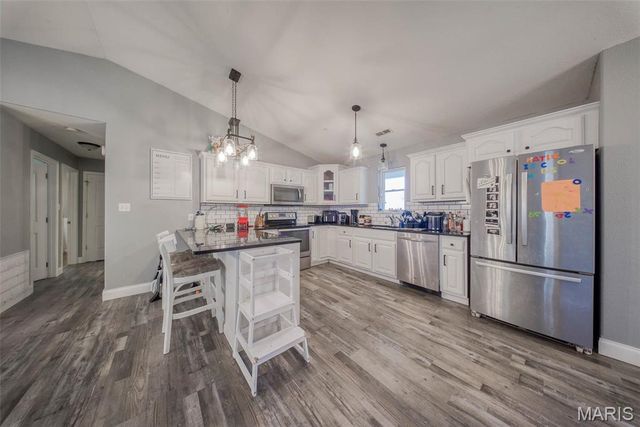 2920 Arnoldi Road, Park Hills, MO 63601