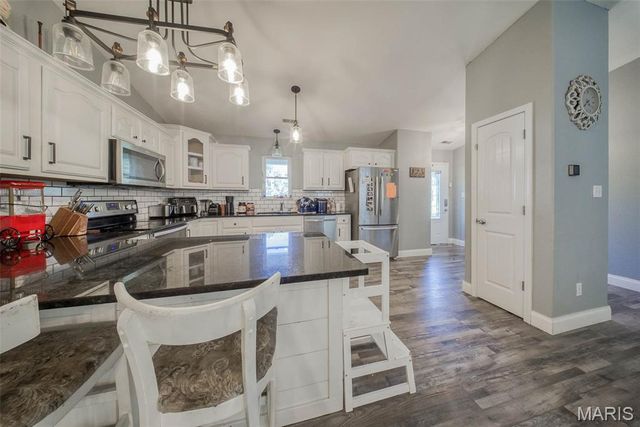 2920 Arnoldi Road, Park Hills, MO 63601