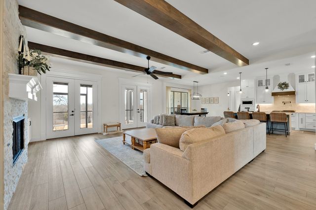 520 Bonnards Peak Road, Burleson, TX 76028