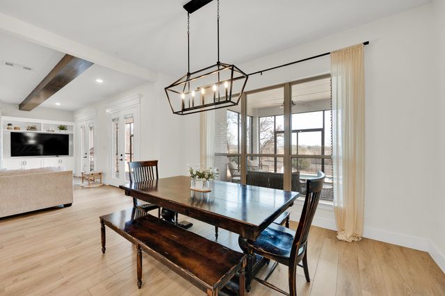 520 Bonnards Peak Road, Burleson, TX 76028