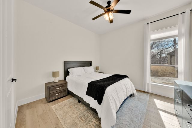 520 Bonnards Peak Road, Burleson, TX 76028