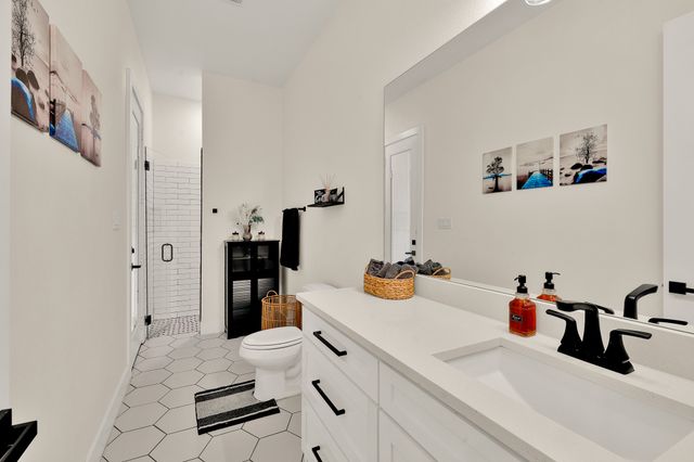 520 Bonnards Peak Road, Burleson, TX 76028