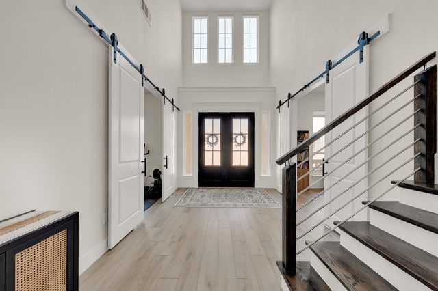 520 Bonnards Peak Road, Burleson, TX 76028