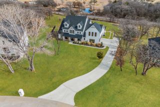 520 Bonnards Peak Road, Burleson, TX 76028