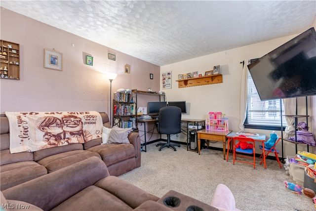 1716 Gibbs Avenue NE, Canton, OH 44705