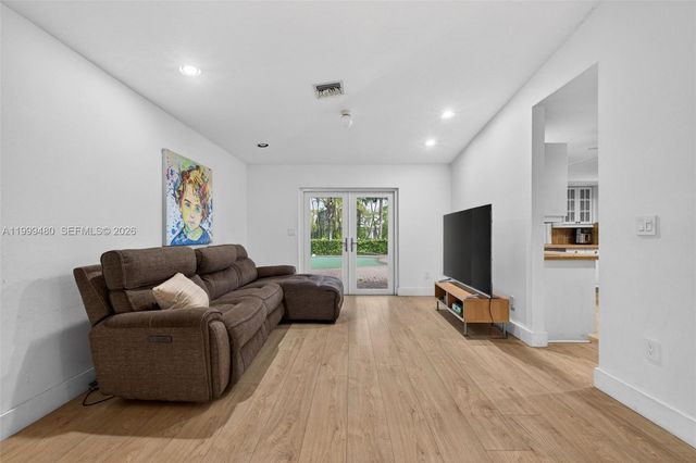 8400 SW 178th St, Palmetto Bay, FL 33157