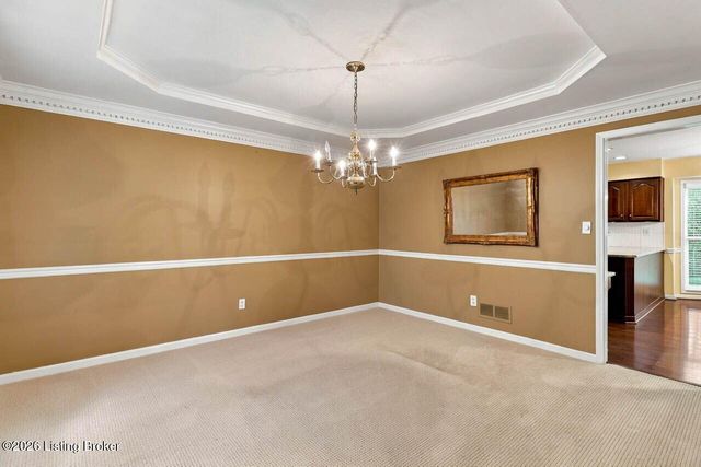 1118 Blackthorn Rd, Louisville, KY 40299
