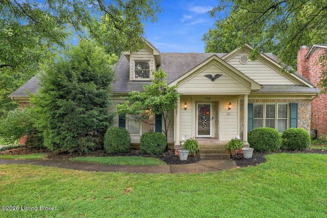 1118 Blackthorn Rd, Louisville, KY 40299