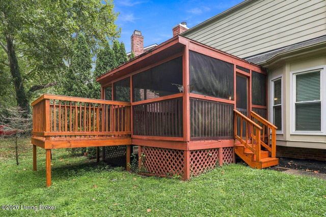 1118 Blackthorn Rd, Louisville, KY 40299