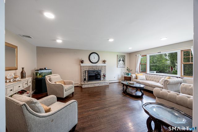 124 Pasadena Avenue, Stratford, CT 06614