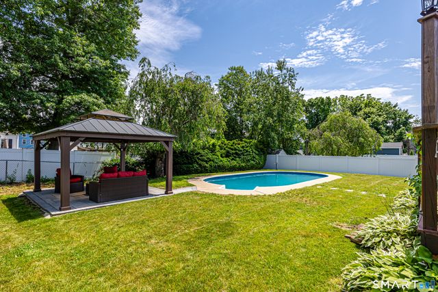124 Pasadena Avenue, Stratford, CT 06614