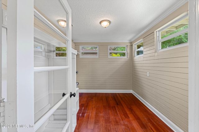 4660 MARTINGALE Road, Jacksonville, FL 32210