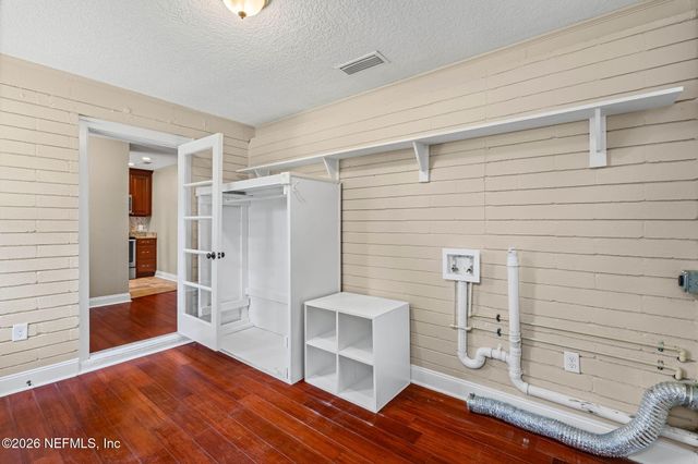 4660 MARTINGALE Road, Jacksonville, FL 32210