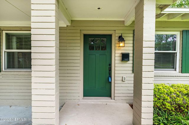 4660 MARTINGALE Road, Jacksonville, FL 32210